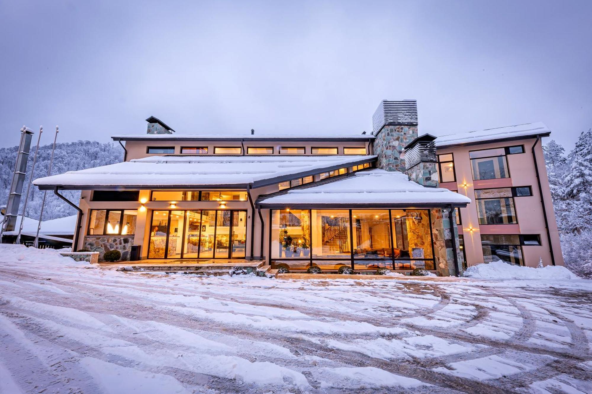 Dilijazz Hotel & Restaurant Dilijan Ngoại thất bức ảnh